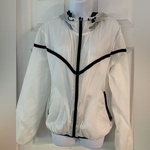 Forever 21 Windbreaker Large